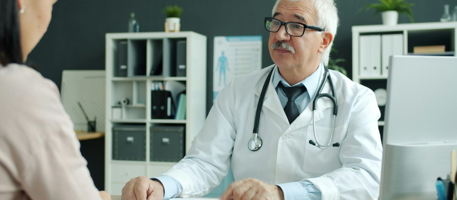 Medical Insurance for Foreigners hero image